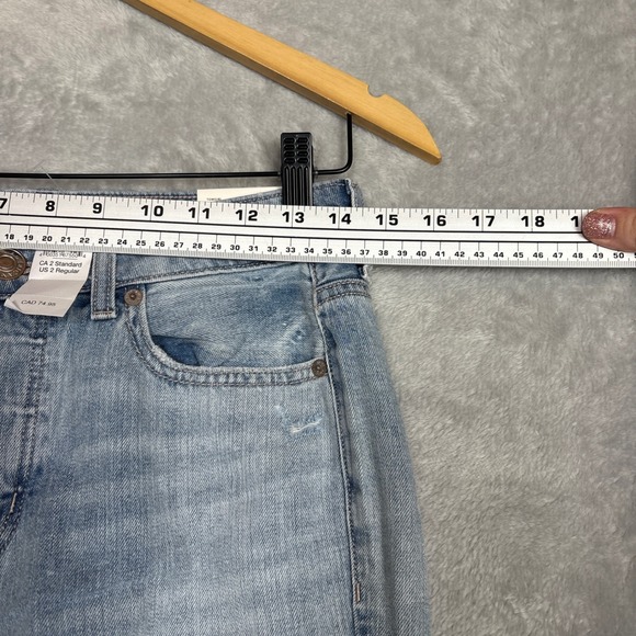 ✨ 2/$35 American Eagle Outfitters Womens Size 2 Regular Tomgirl Jeans Distressed - Picture 6 of 8
